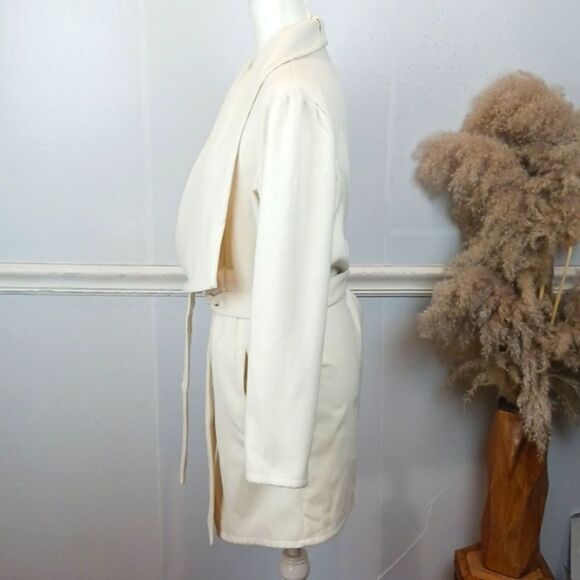 FASHION NOVA Women's Manhattan Ivory wrap faux wool coat sz S - Picture 6 of 14